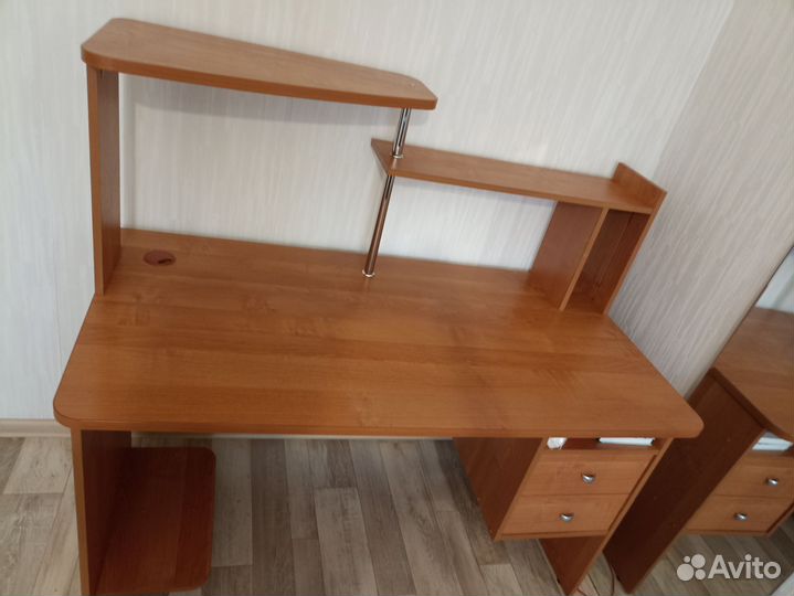 Компьютерный стол бу