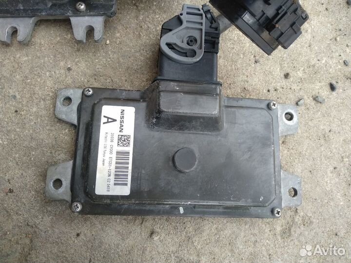 Блок управления АКПП nissan serena mr20de 2wd