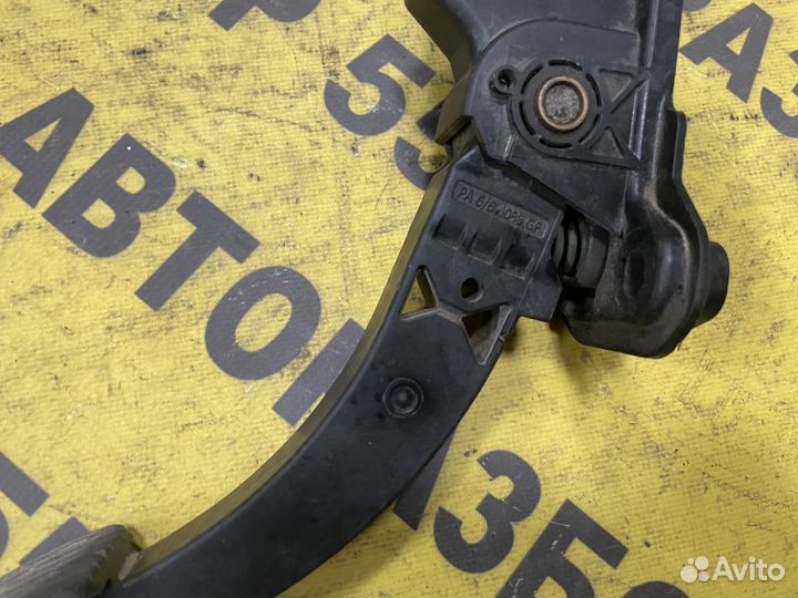 Педаль газа Mitsubishi Lancer 10