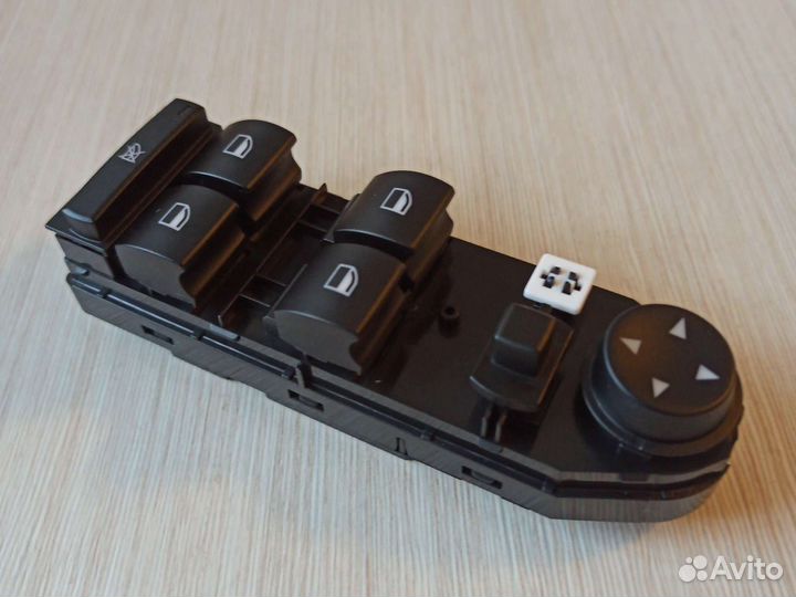 Блок кнопок стеклоподъемника бмв х3 е83