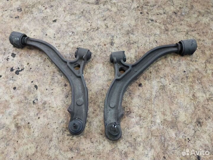 Рычаг Додж караван Вояджер 01-07