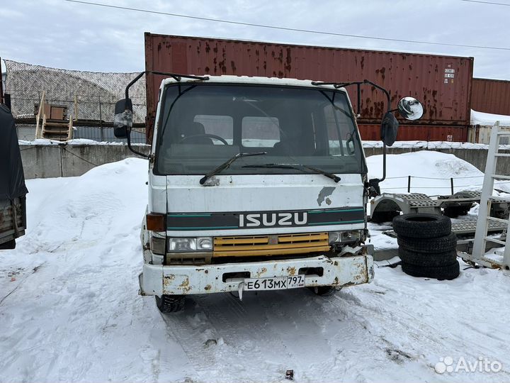 Isuzu forward целиком на запчасти