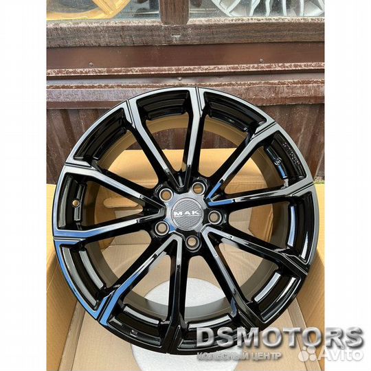 Диски DaVinci 8.0/19 5x114.3 ET35 d76 gloss black
