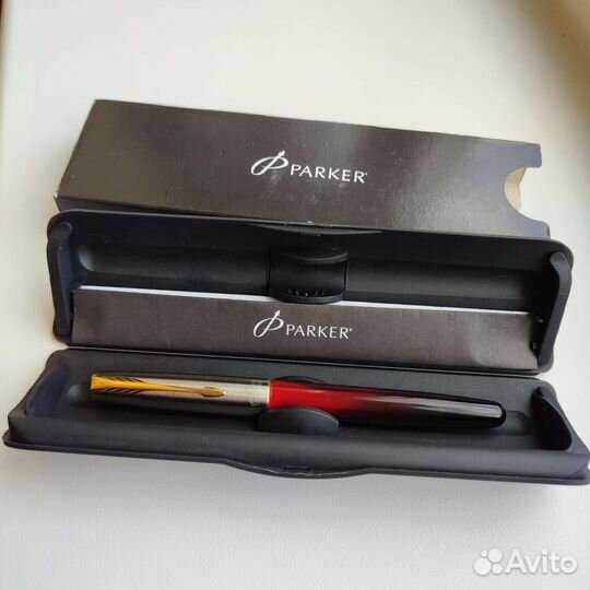 Ручка перьевая Parker Frontier Deluxe Black/Red