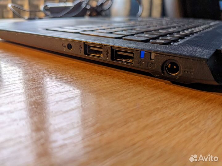 Отличный ноутбук 1тб SSD