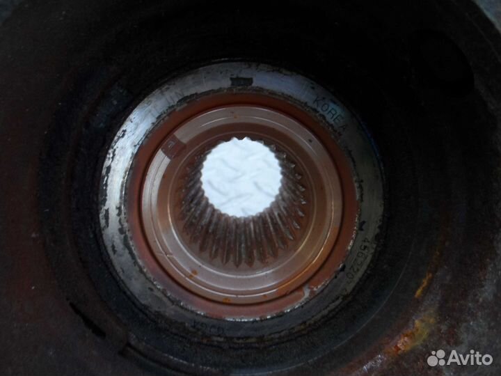 Кулак поворотный правый Hyundai Sonata 6 YF