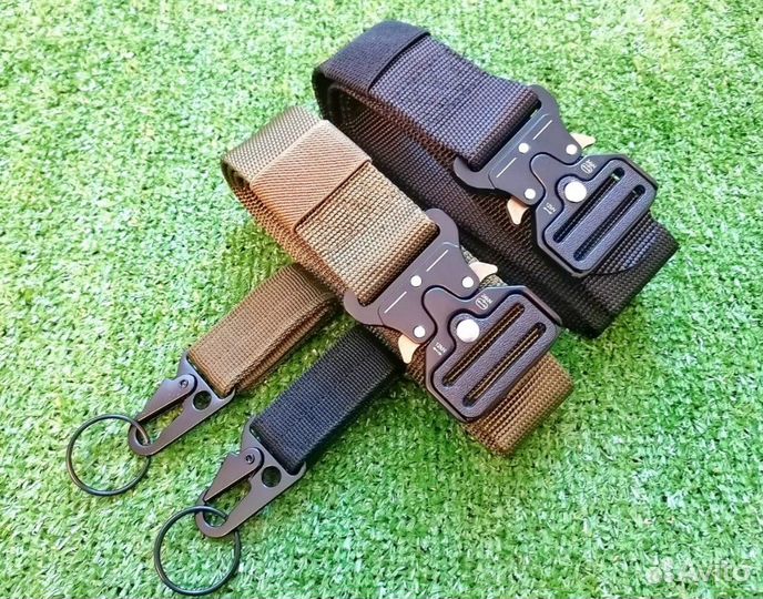 Тактический ремень с карабином