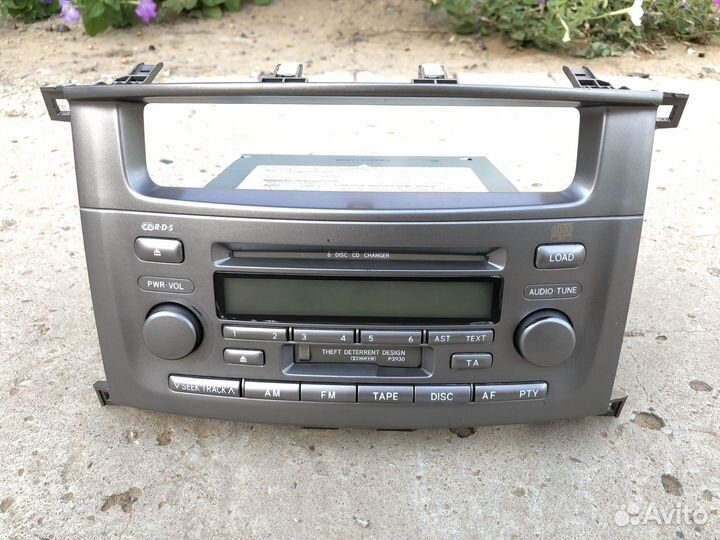 Штатная магнитола на toyota land cruiser 100