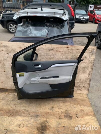 Дверь передняя правая Ситроен DS 4