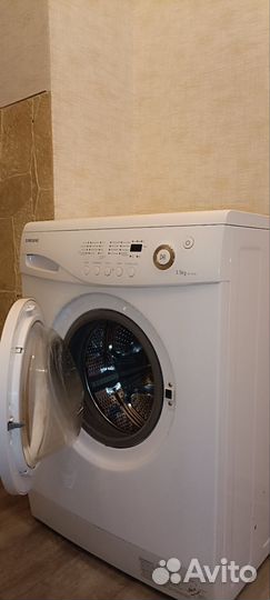 Стиральная машина Samsung WFS1061 3,5кг/1000обр