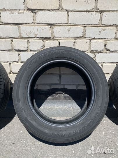 Bridgestone Dueler H/T 843 215/60 R17 96H