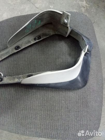 Брызговики nissan sunny