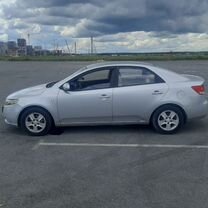 Kia Forte 1.6 AT, 2010, 146 000 км, с пробегом, цена 750 000 руб.