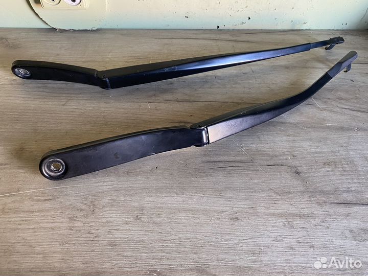 Поводок дворников bmw f10 f11 f01 f18 61617182459