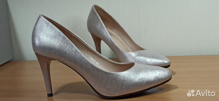 Туфли женские 40 размер розовое серебро