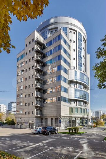 Здание, 11273 м²