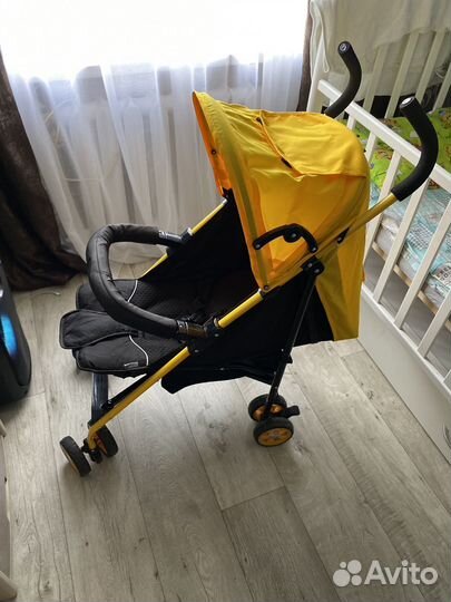 Прогулочная коляска трость
