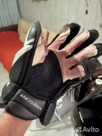 Краги хоккейные размер 14