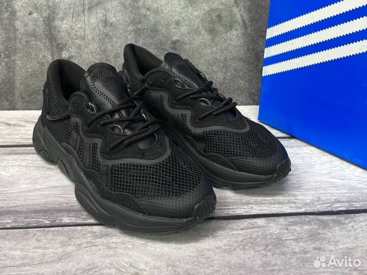 Кроссовки adidas ozweego