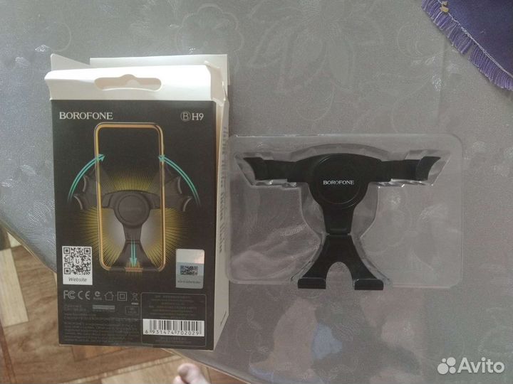 Держатель телефона в автомобиль