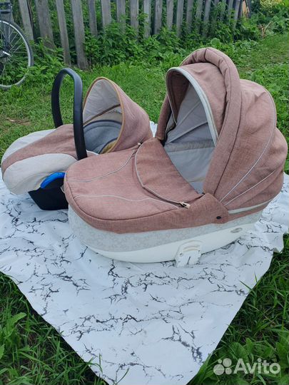 Коляска 3 в 1 с автолюлькой