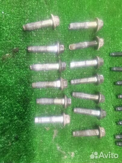 Болт двигателя Ford Focus 2 1.6Л 115 Л.С