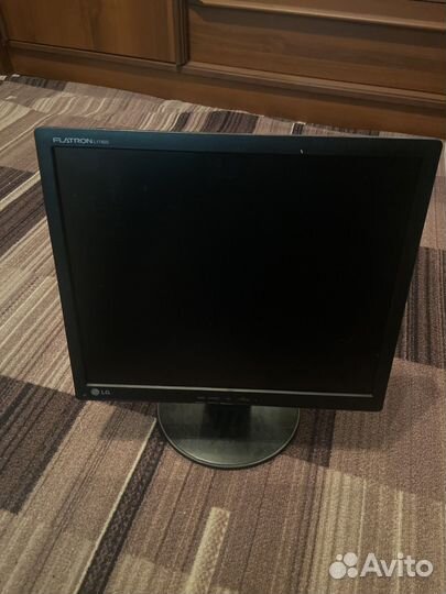 Монитор LG flatron