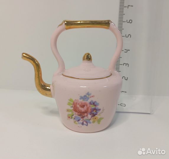 Миниатюрный чайник