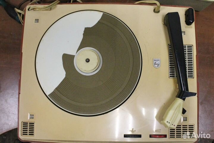 Record Player Philips 129