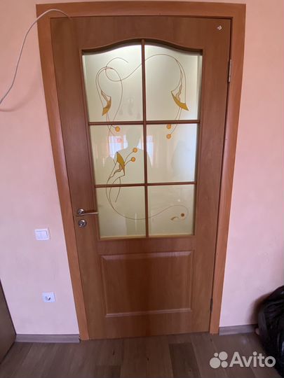 Дверь межкомнатная со стеклом бу