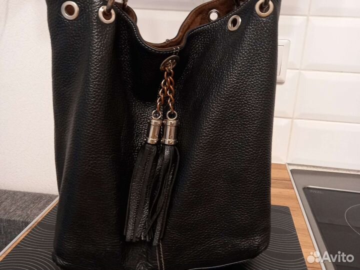 Сумка женская через плечо натуральная кожа б/у
