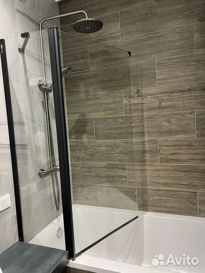 Стеклянная шторка для ванной wassercraft