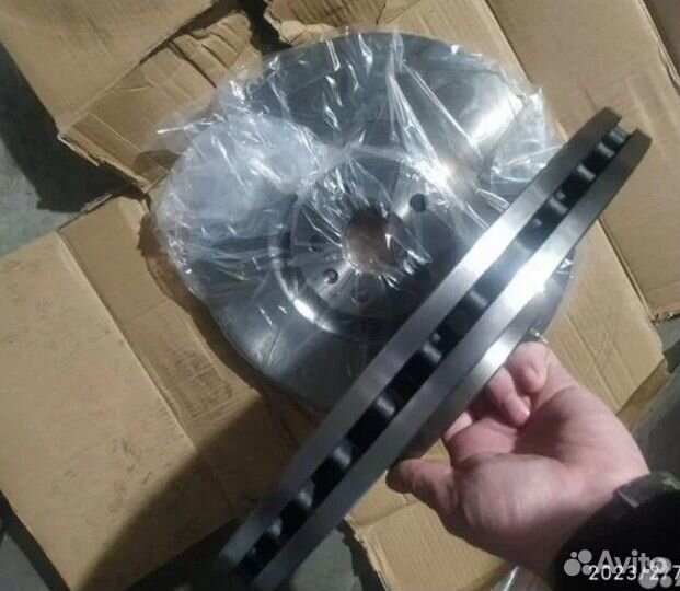 Диски тормозной передний левый volvo xc90 R19