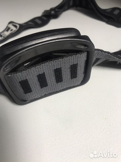 Налобный фонарь petzl