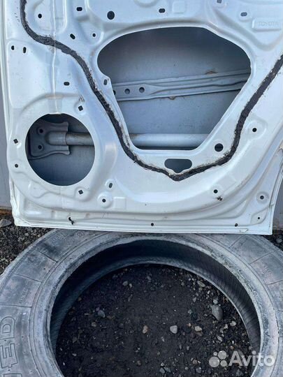 Дверь задняя правая Toyota Land Cruiser Prado