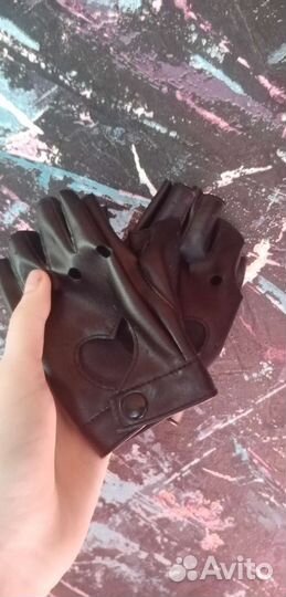 Перчатки с сердечком