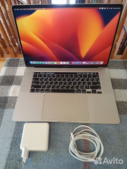 Macbook pro 16 1tb/i9/32 gb/ 2021 4gb video