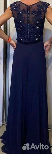 Вечернее платье
