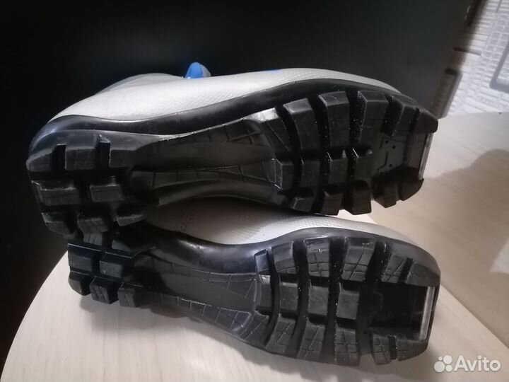 Лыжные ботинки, 35 размер