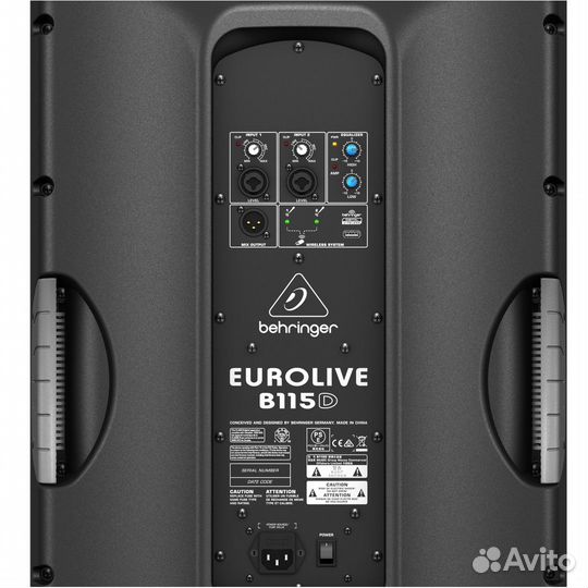 Активная акустическая система Behringer B115D