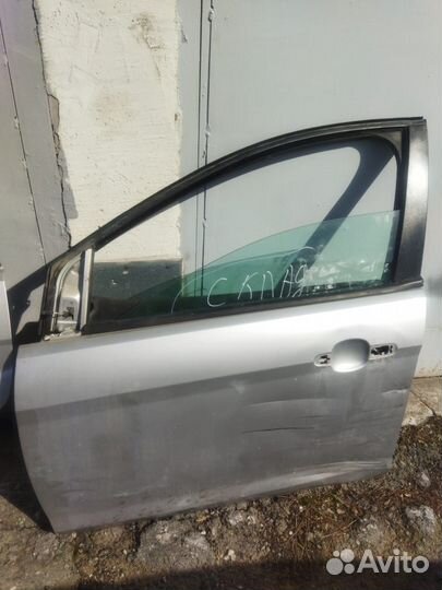Продаю двери ford фокус2