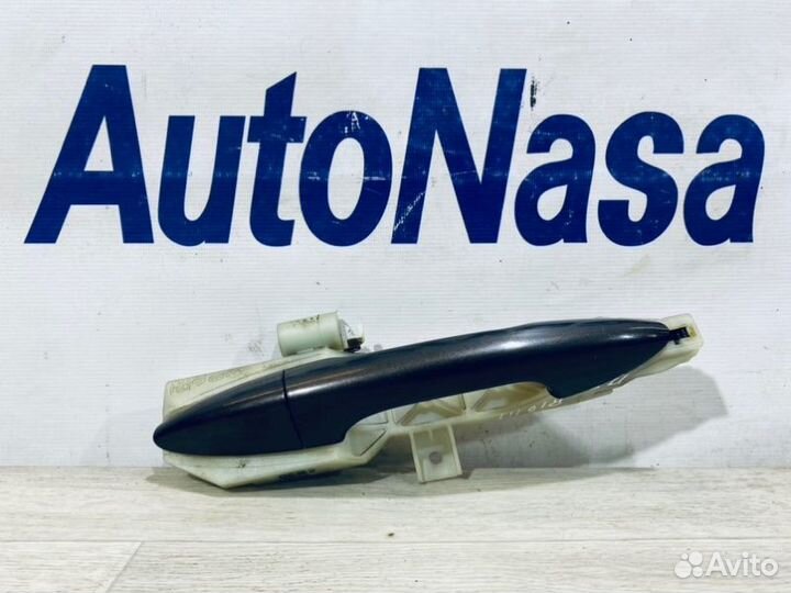 Ручка двери передняя правая Kia Rio седан 1.4 G4FA