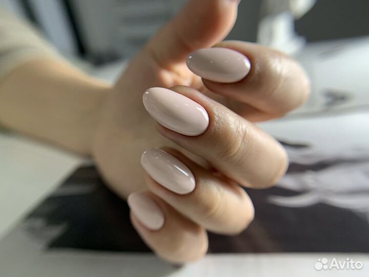Маникюр с покрытием гель-лак