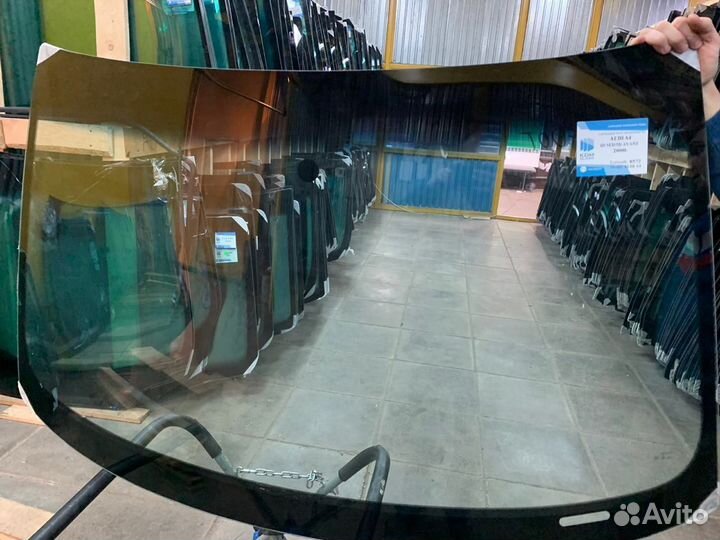 Лобовое стекло Ауди а4