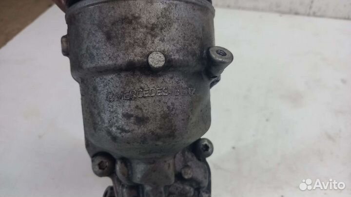Корпус масляного фильтра Mercedes W251 R350