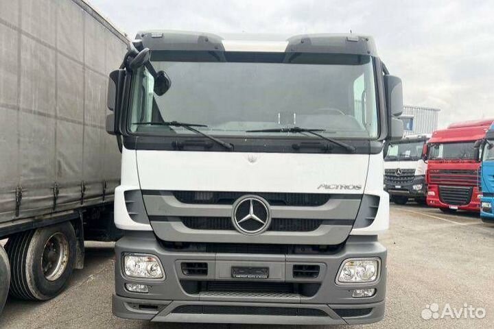 Кабина мерседес актрос