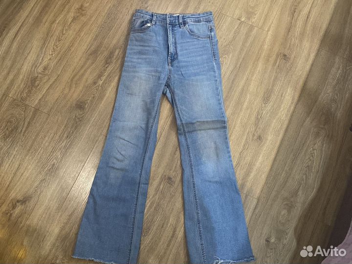 Джинсы stradivarius