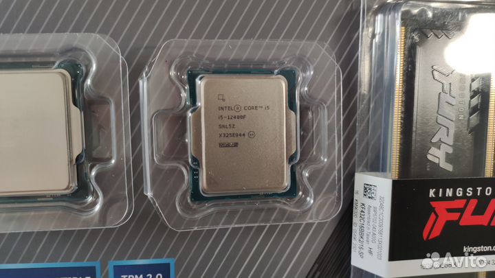 Комплекты LGA1700: Intel Core i5 12400f + b660