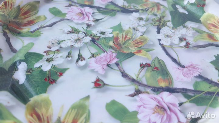 Тортница на ножке, тортовница