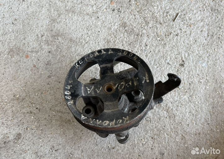 Гур Toyota Corolla e120